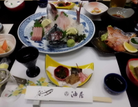 鯛、ブリ、サワラ、イワシ、蟹、新鮮な魚
