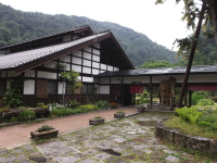 せせらぎ街道の清見庵