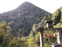 岩戸山＝日室ヶ嶽